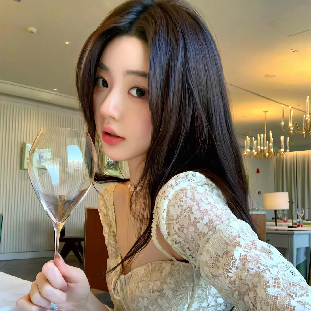 春燕展翅